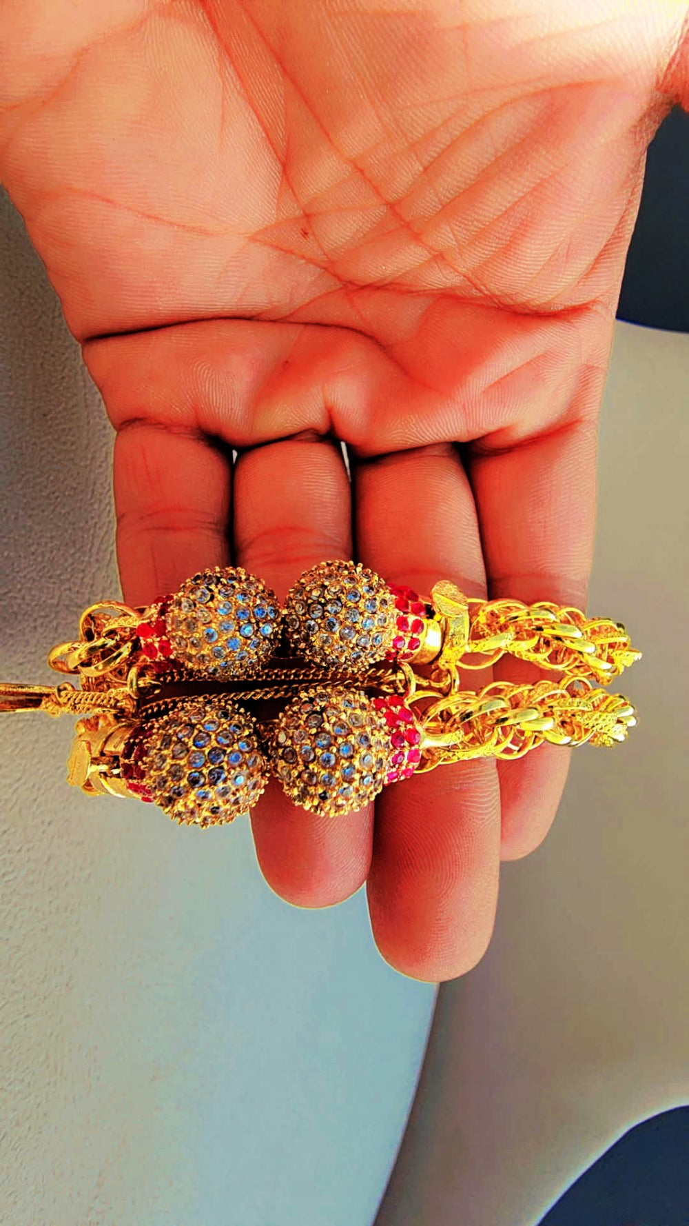 Sona Polish Zircon Ball Bracelet
