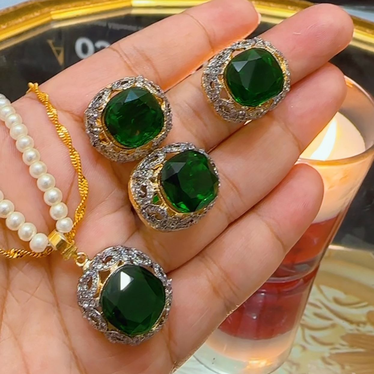 Armish Diamond Cut Set
