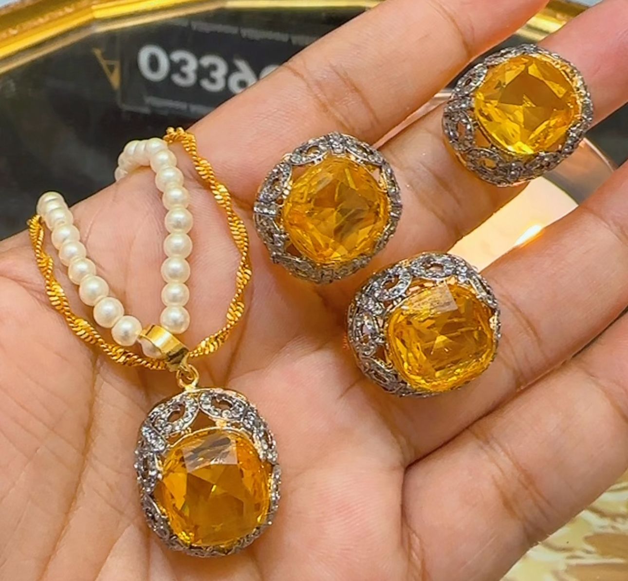 Armish Diamond Cut Set 2
