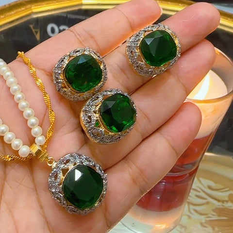 Armish Diamond Cut Set