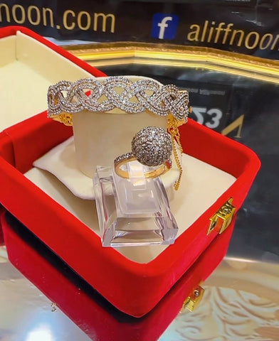 Cubic Micro Zircon Kera with Ring