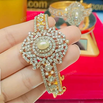 Diamond Cut Gold Plated Openable Karah