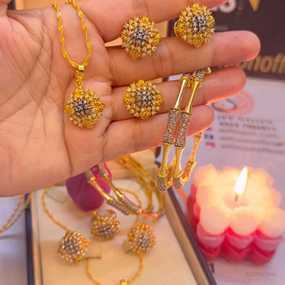 Diamond Cut Meena Set