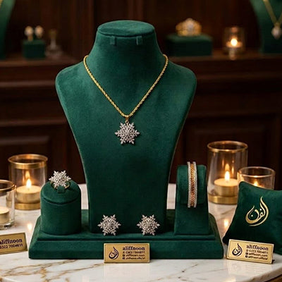 Diamond Cut Star Set
