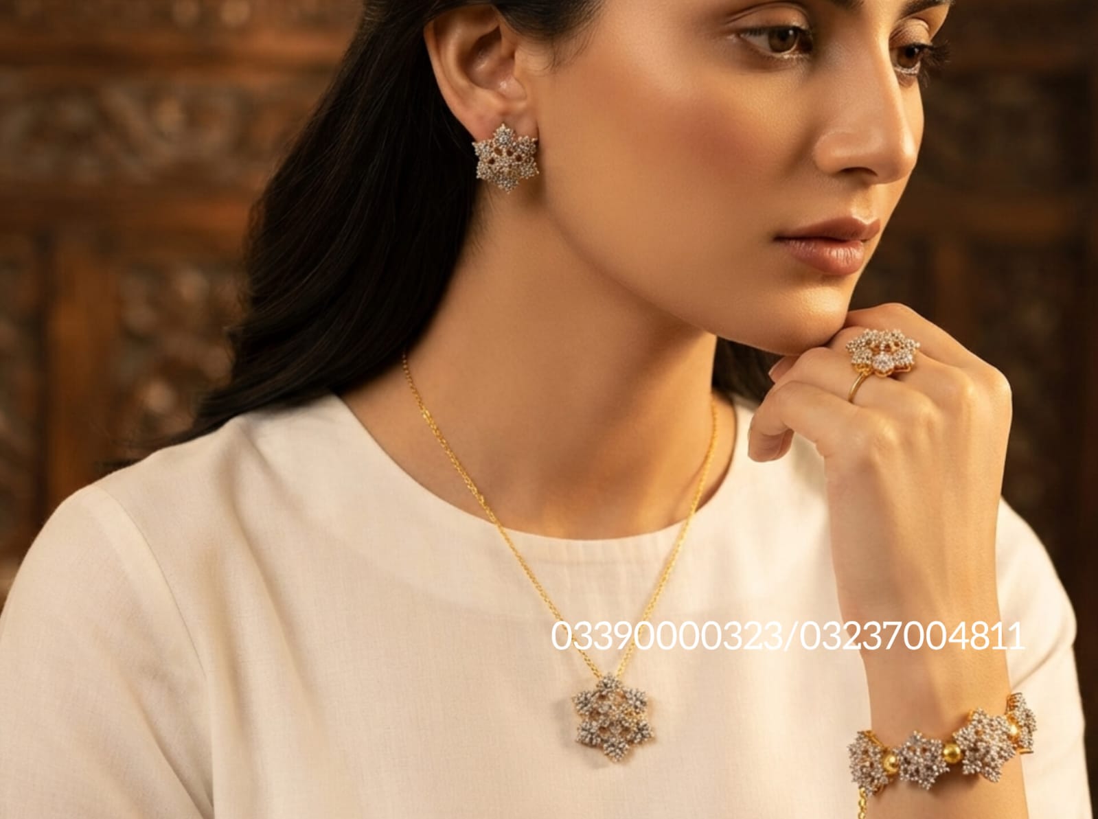 Diamond Cut Flower Kalash Set with Kangan