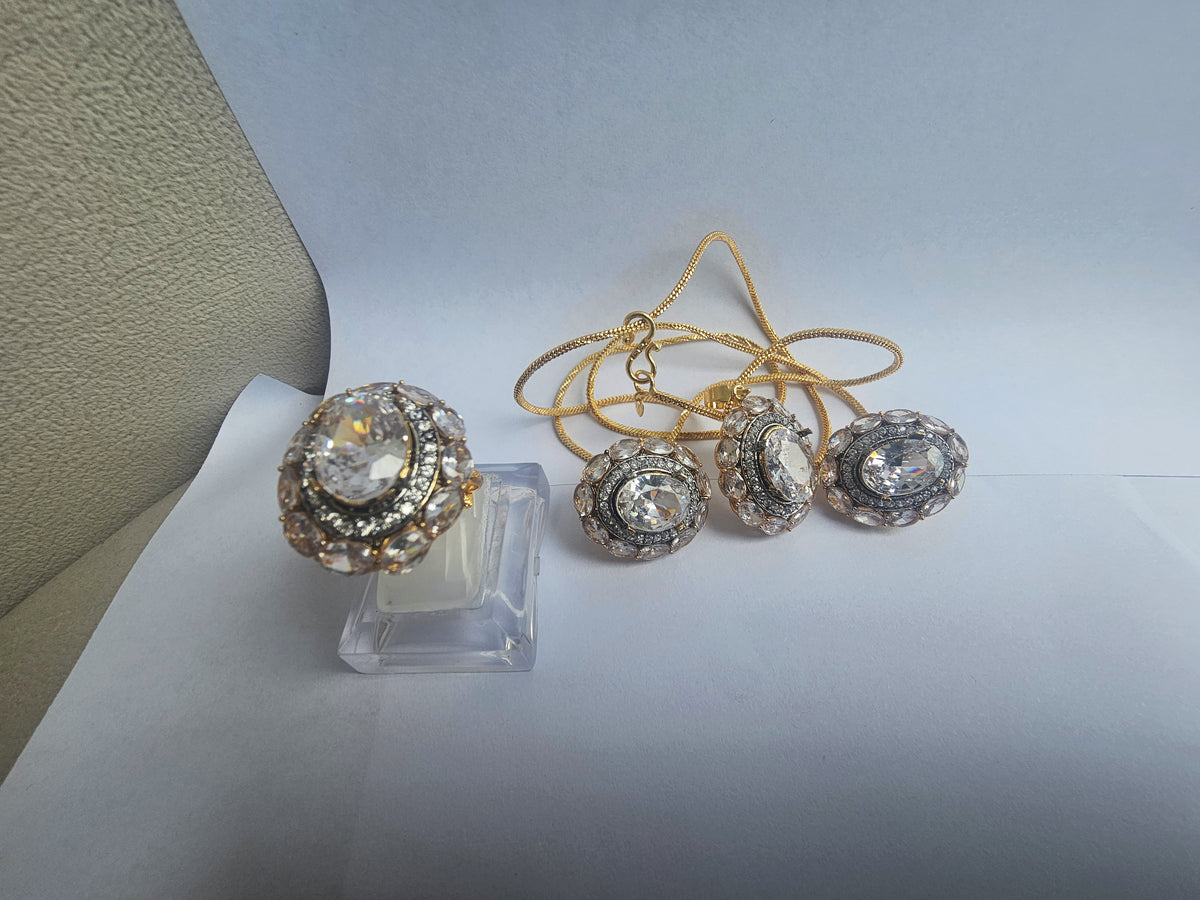Diamond Cut Huma Gold Plated Set