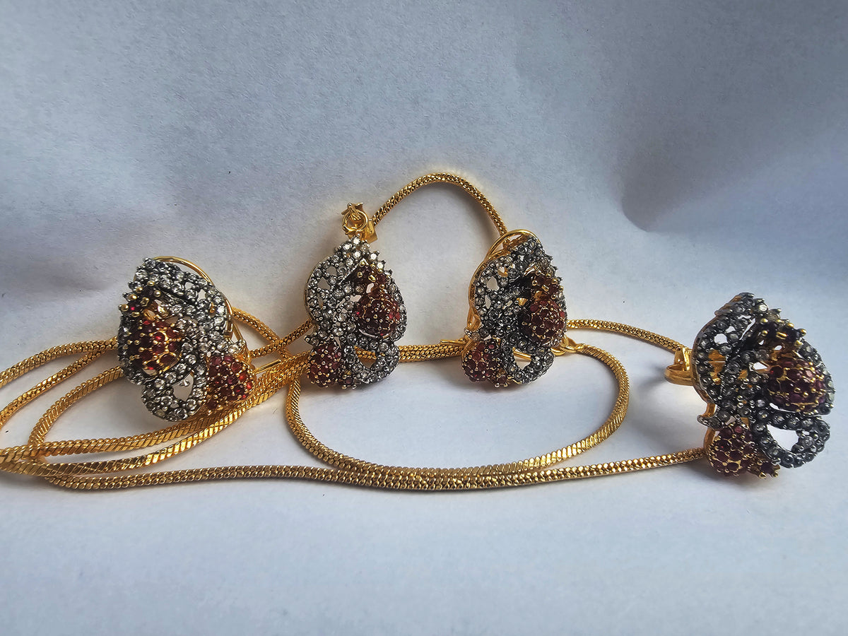 Diamond Cut Zooni Gold Plated Set