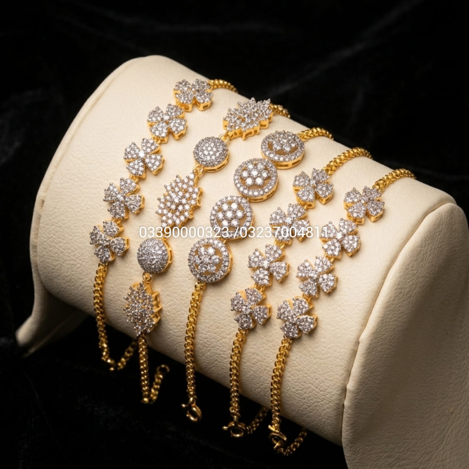 Diamond cut R bracelet