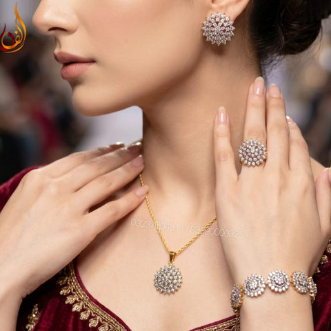 Diamond Cut Geo Set With Bracelet