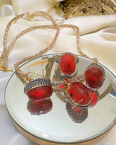Doublet Stone with Zircon Set