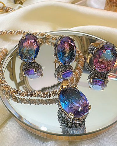 Doublet Stone with Zircon Set