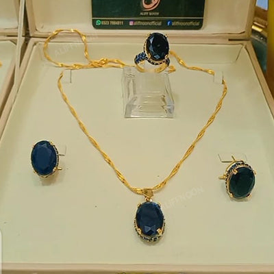 Emerald Diamond Cut Set