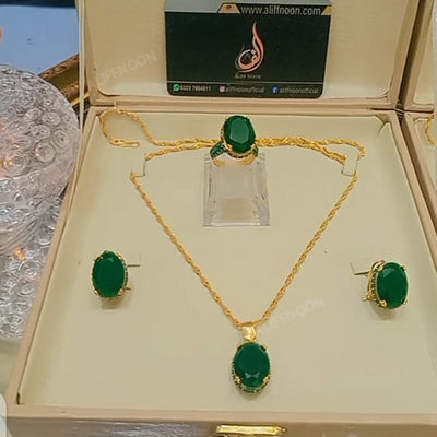 Emerald Diamond Cut Set