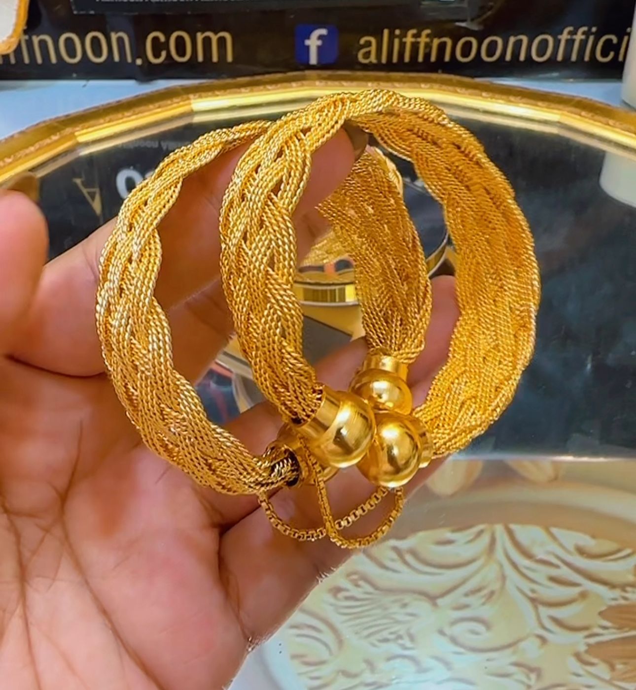 Hoorain Gold Plated Kere