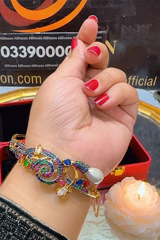 Pearl Peacock Openable Kera