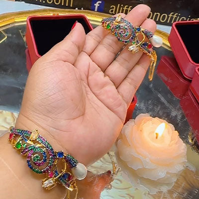 Pearl Peacock Openable Kera