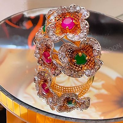 Pure Chandi Ring with Flower Zircons