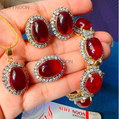 Ruby Ayna Diamond Cut Set With Bracelet