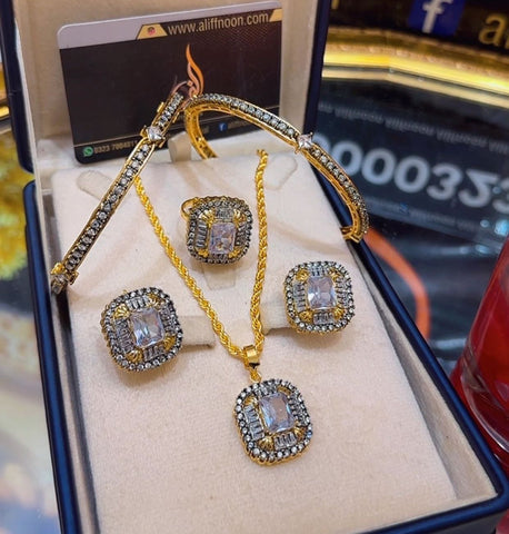 Square diamond cut set