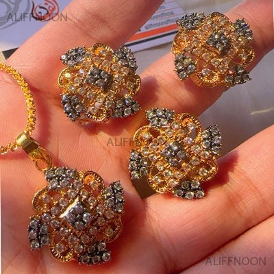 Diamond Cut Zircon Set