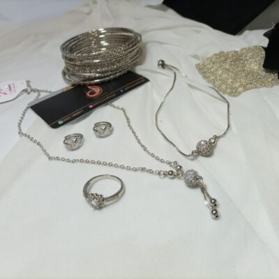 Silver Plated Zircon Ball Set with Bangles 