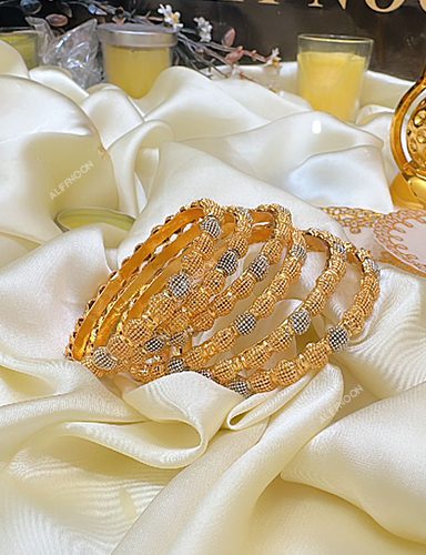 21-kerat-Gold-plated-with-lekar-bangles