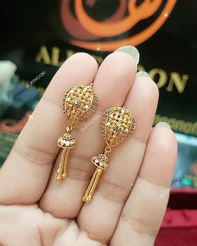 Gold Dipped Earrings With Hanging