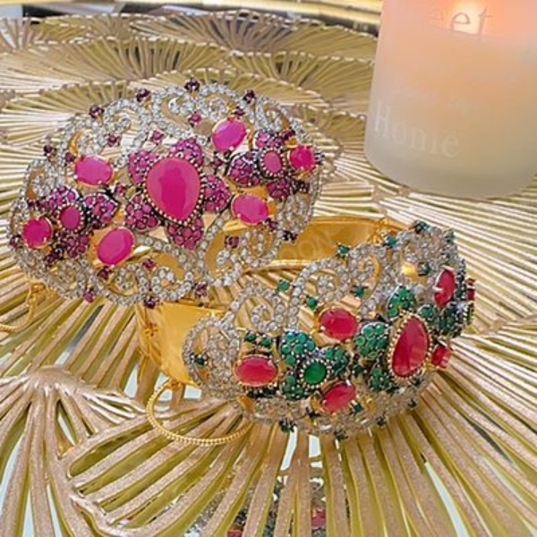 Luxury-Stone-with-zircon-Kangan