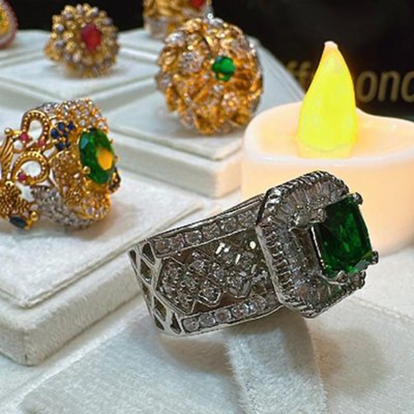 Chandi-emerald-Stone-Ring